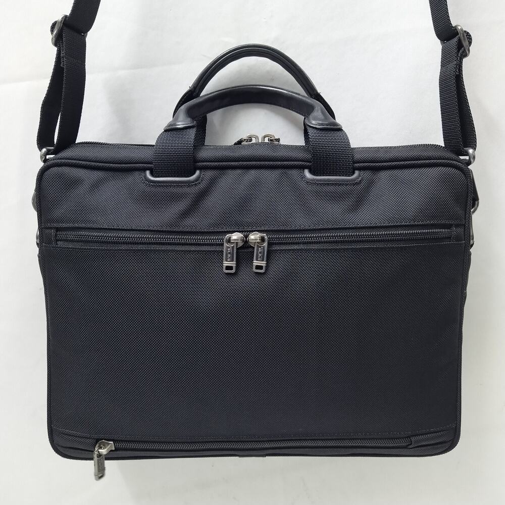 Tumi 2 Way Black Nylon Zipper Around Laptop Briefcase Messenger Bag - Picture 2 of 16